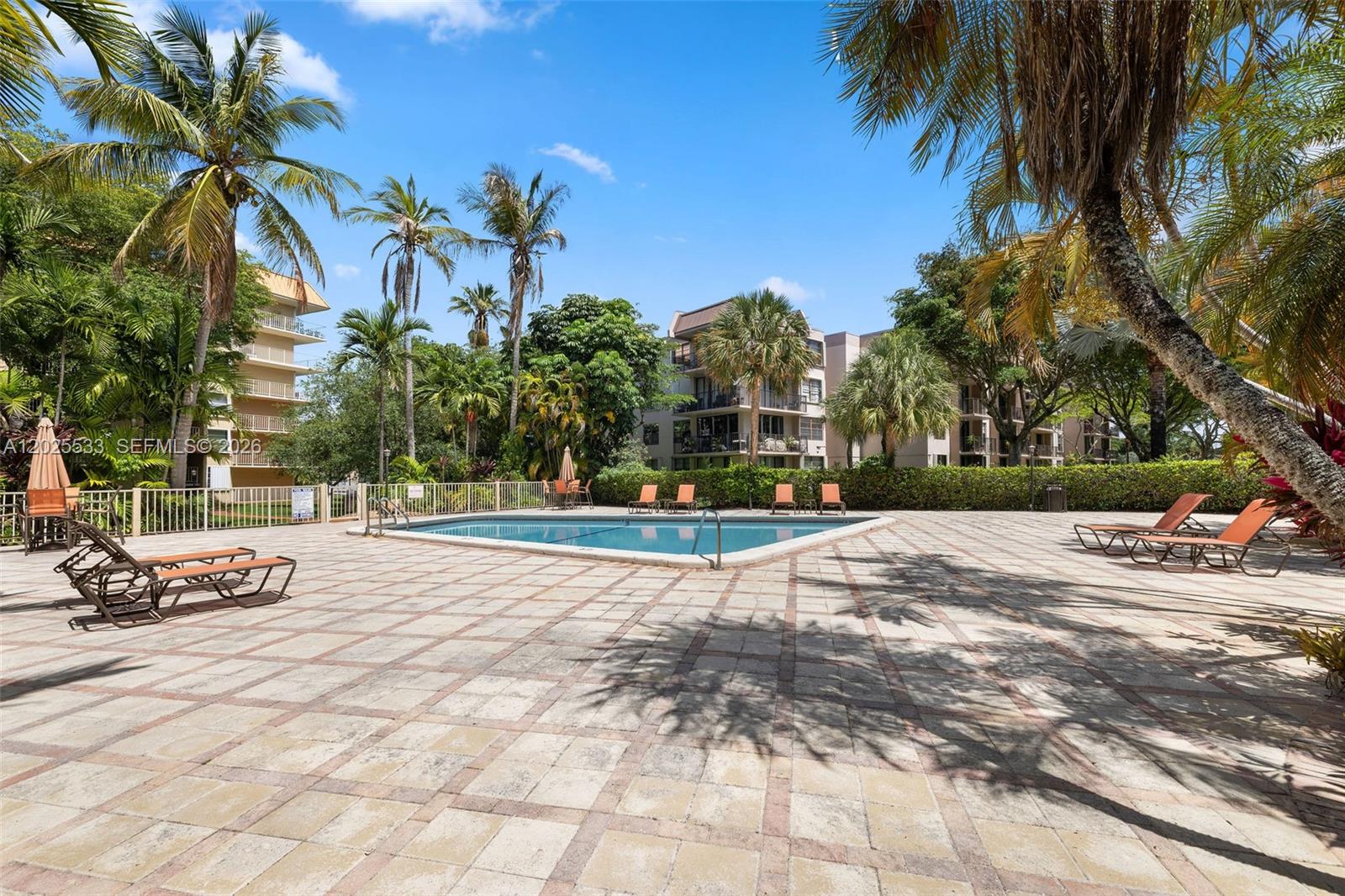 VILLAGE AT THE FALLS COND - Residential