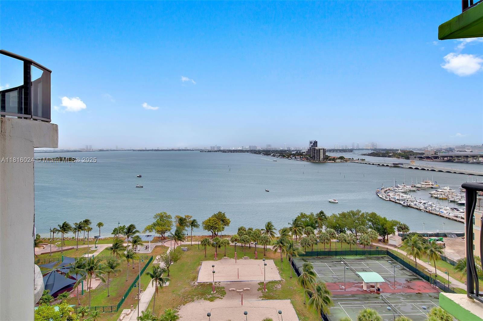 1756 N Bayshore Dr 14A, Miami, Broward County, Florida - 1 Bedrooms  
1 Bathrooms - 