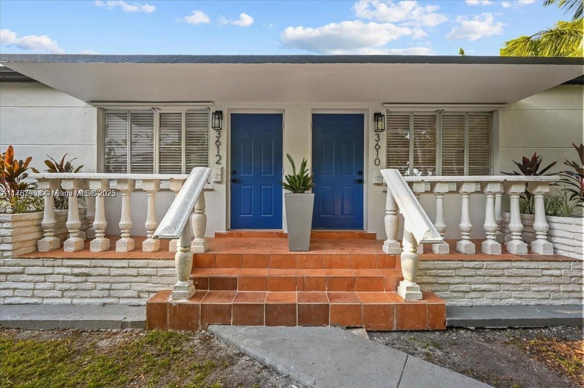 Rental Property at 3610 Sw 3rd Ave 3612, Miami, Broward County, Florida - Bedrooms: 2 
Bathrooms: 1  - $2,500 MO.