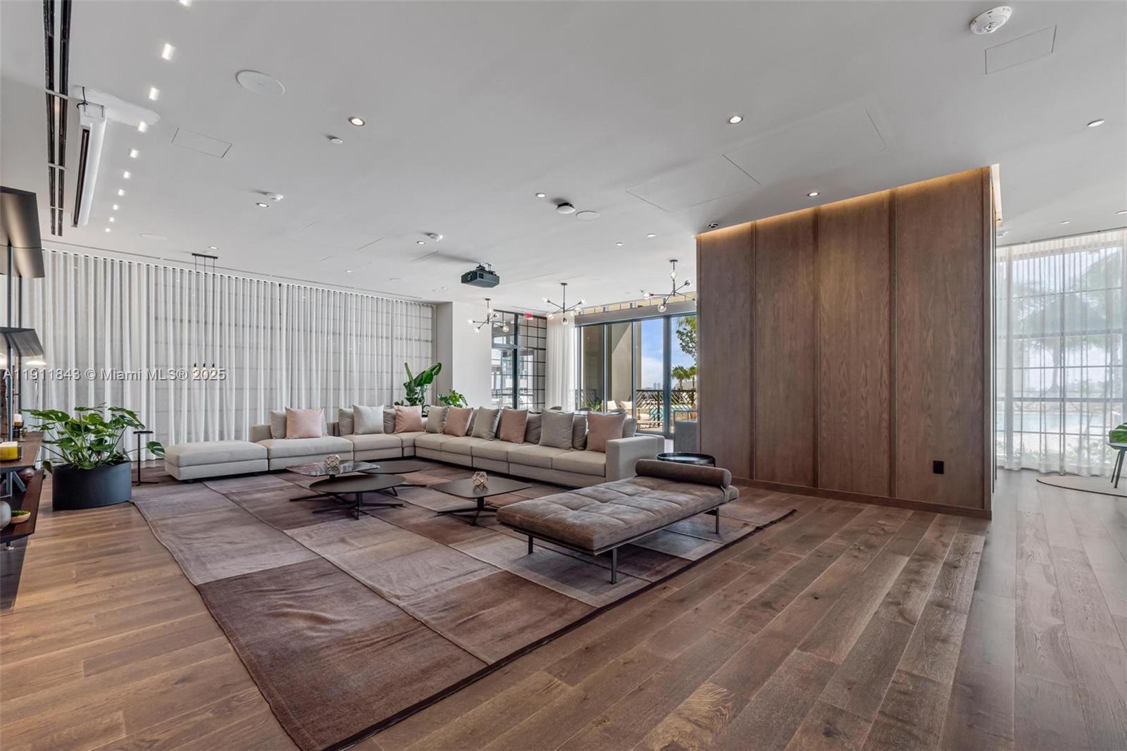 Natiivo / Gale Miami - Residential