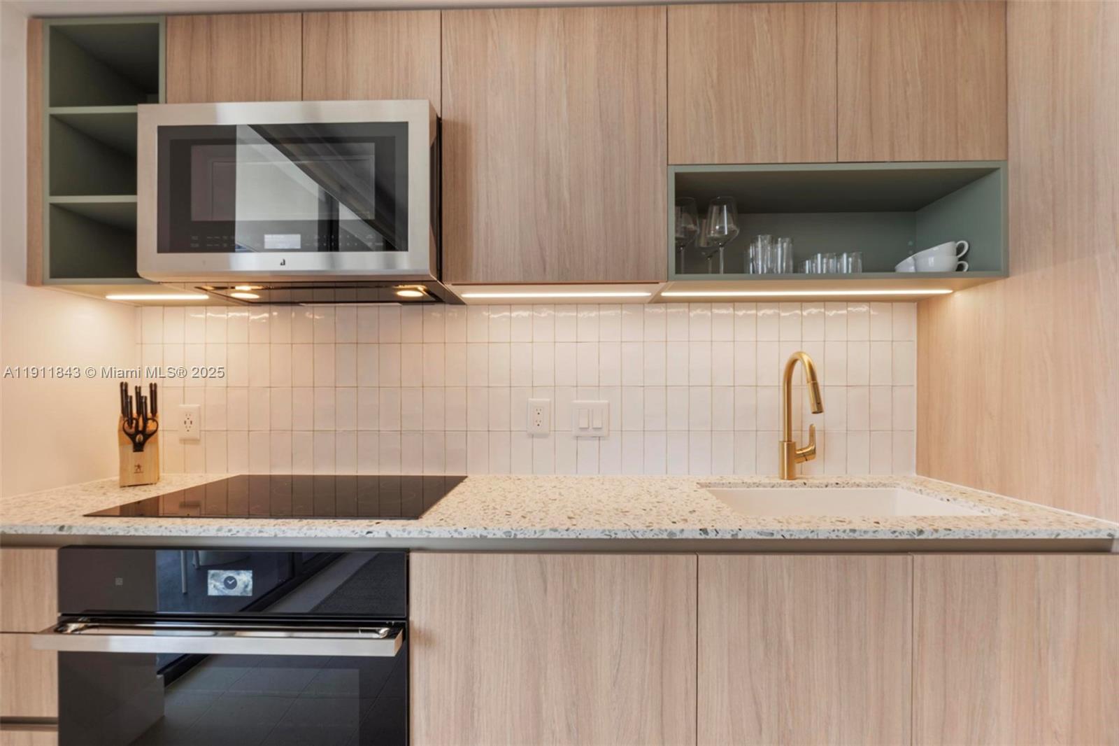 Natiivo / Gale Miami - Residential