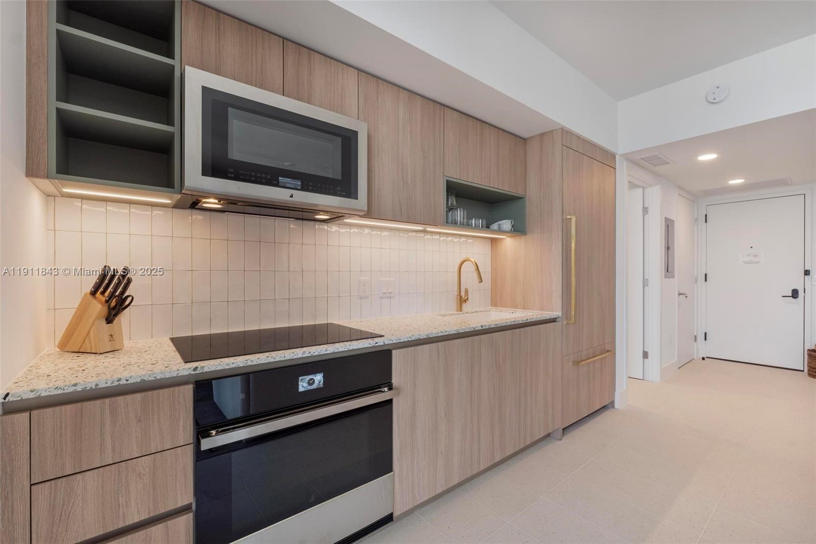 Natiivo / Gale Miami - Residential