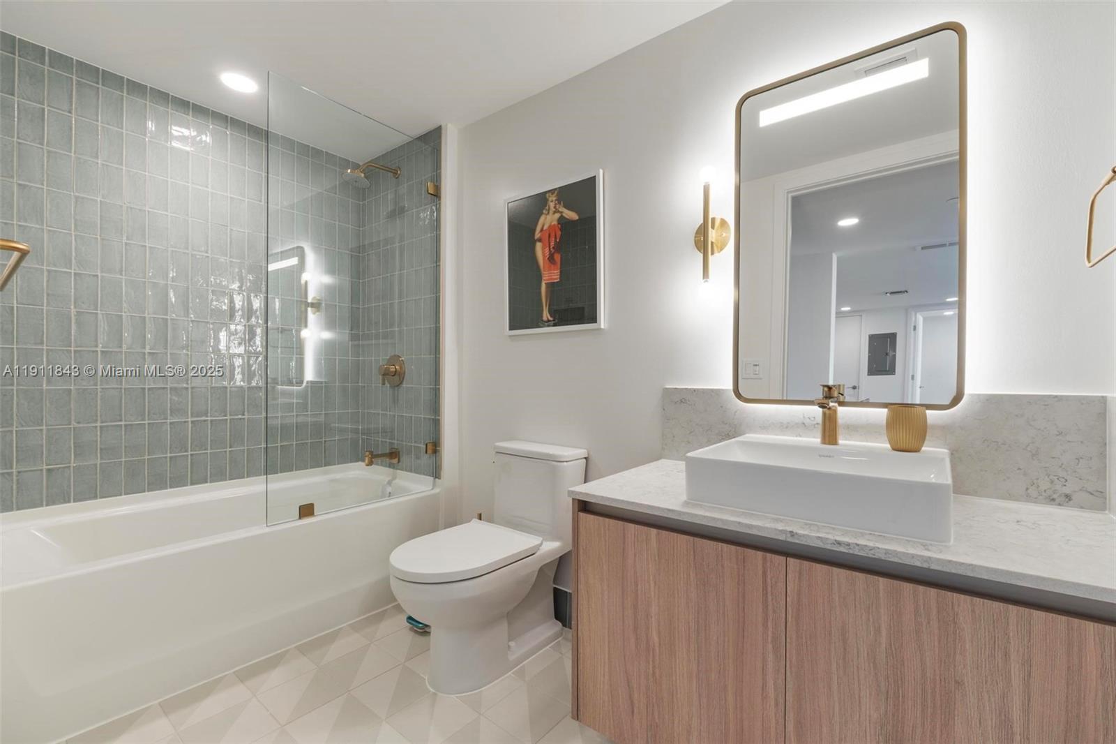 Natiivo / Gale Miami - Residential