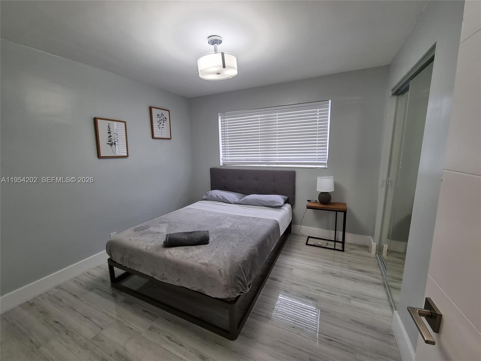 TROPICAL HAVEN - Residential