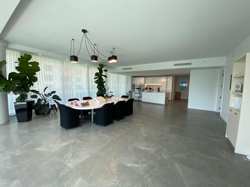 OCEANA BAL HARBOUR CONDO - Residential
