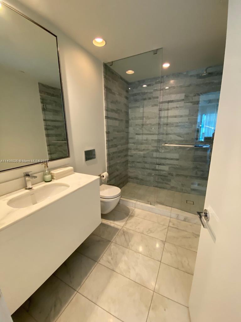 OCEANA BAL HARBOUR CONDO - Residential