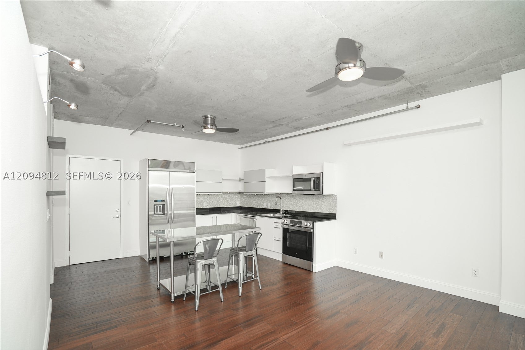690 SW 1st Ct 1623