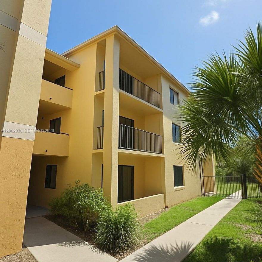 Investor opportunity! Spacious and bright 1-bedroom, 1-bath condo located in Sunrise. Features laminate flooring throughout, in-unit washer and dryer, and additional storage space. Enjoy community amenities including a pool. Excellent location near Sawgrass Mills Mall.