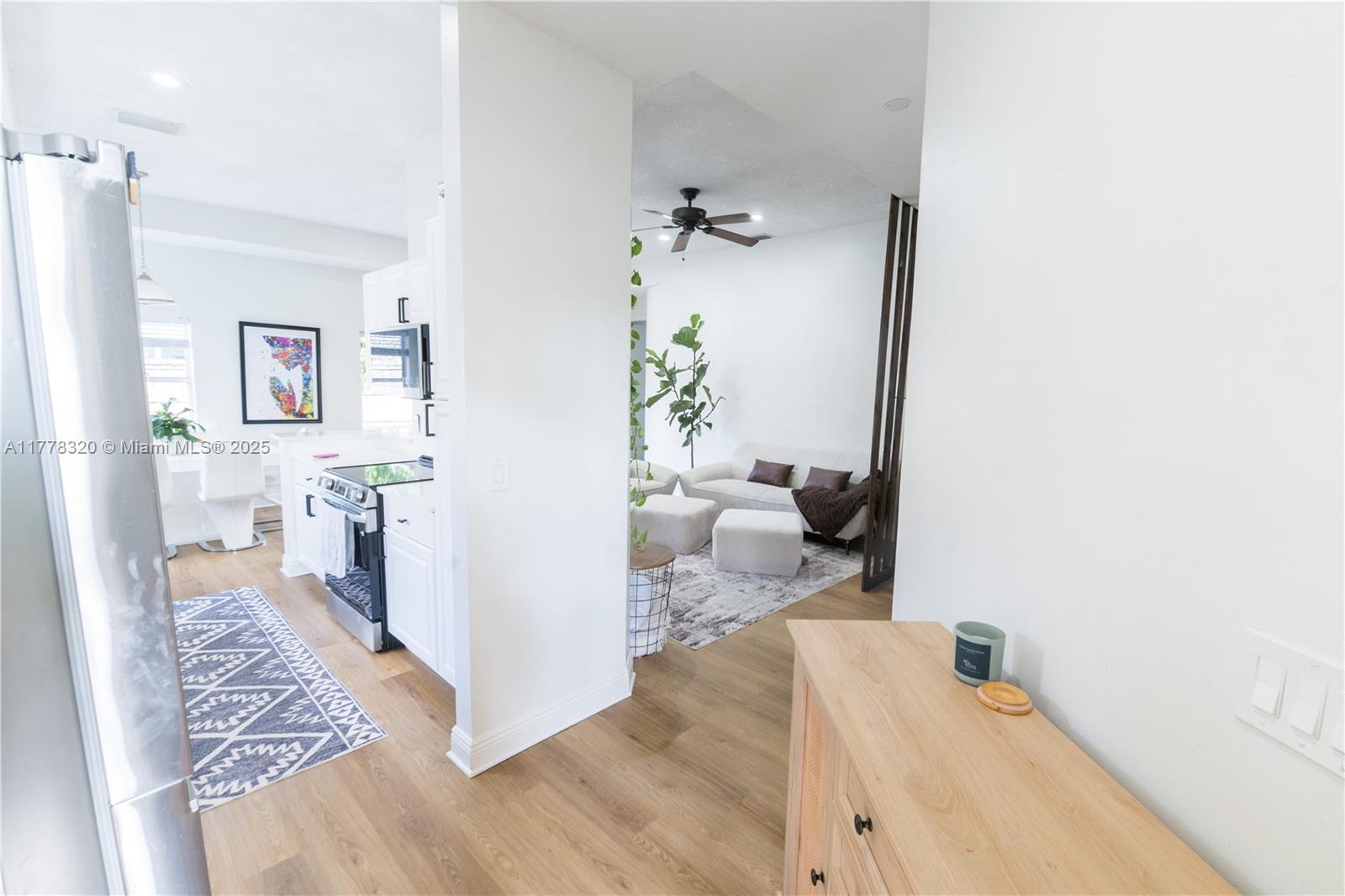TRENDS AT BOCA RATON UNIT - Residential Lease