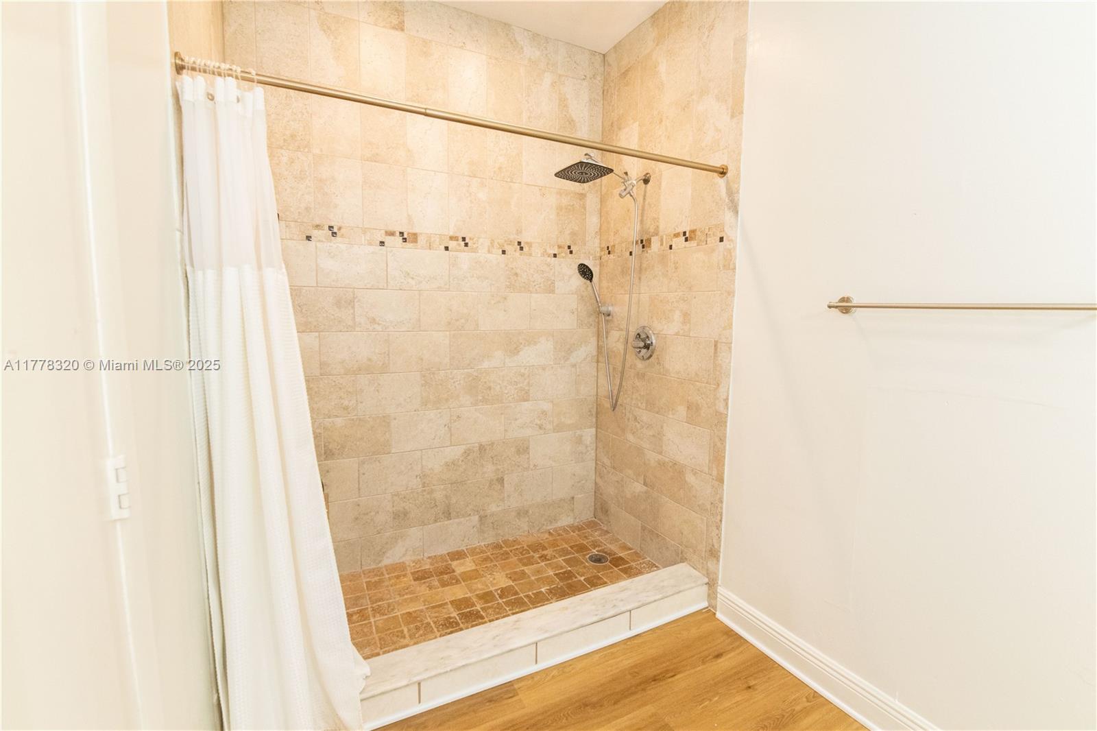 TRENDS AT BOCA RATON UNIT - Residential Lease