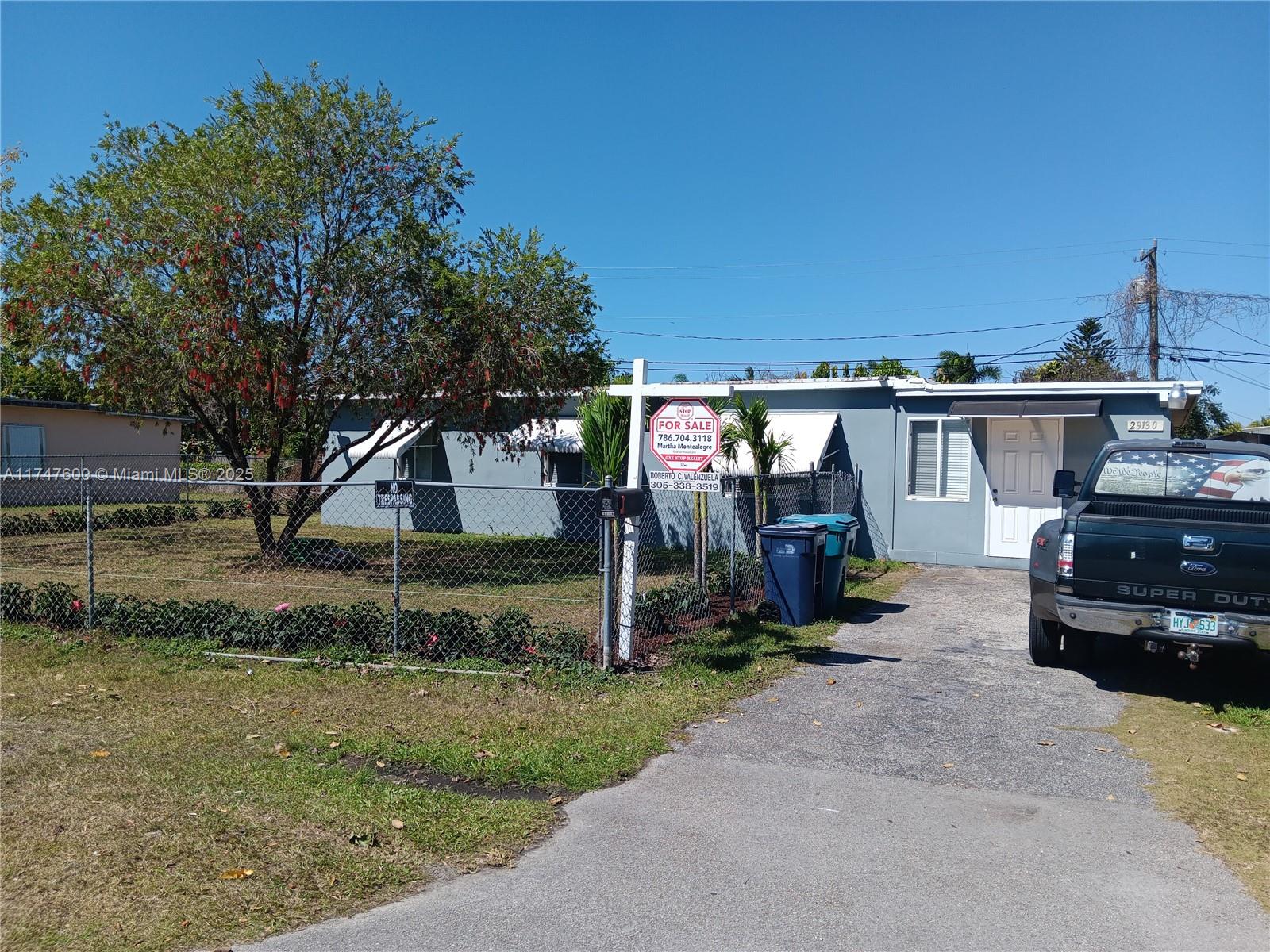 Property for Sale at 29130 Kentucky Rd, Homestead, Miami-Dade County, Florida - Bedrooms: 3 
Bathrooms: 2  - $426,000
