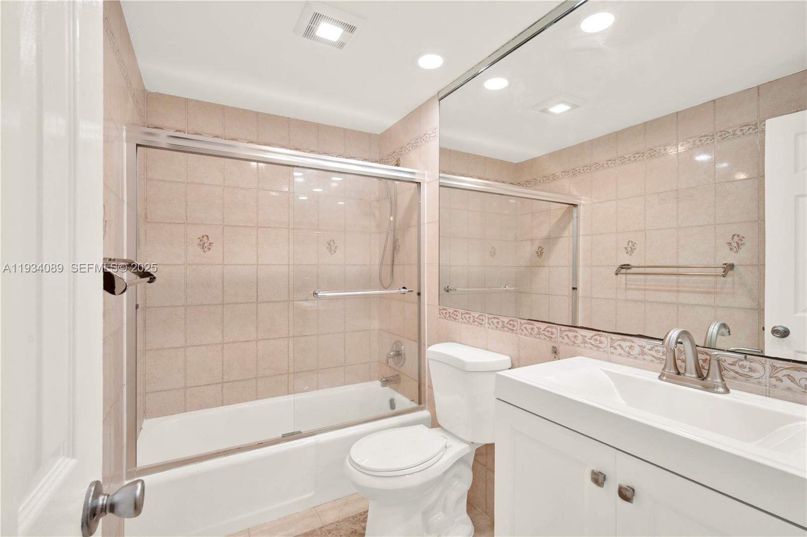 COASTAL TOWERS CONDO - Residential