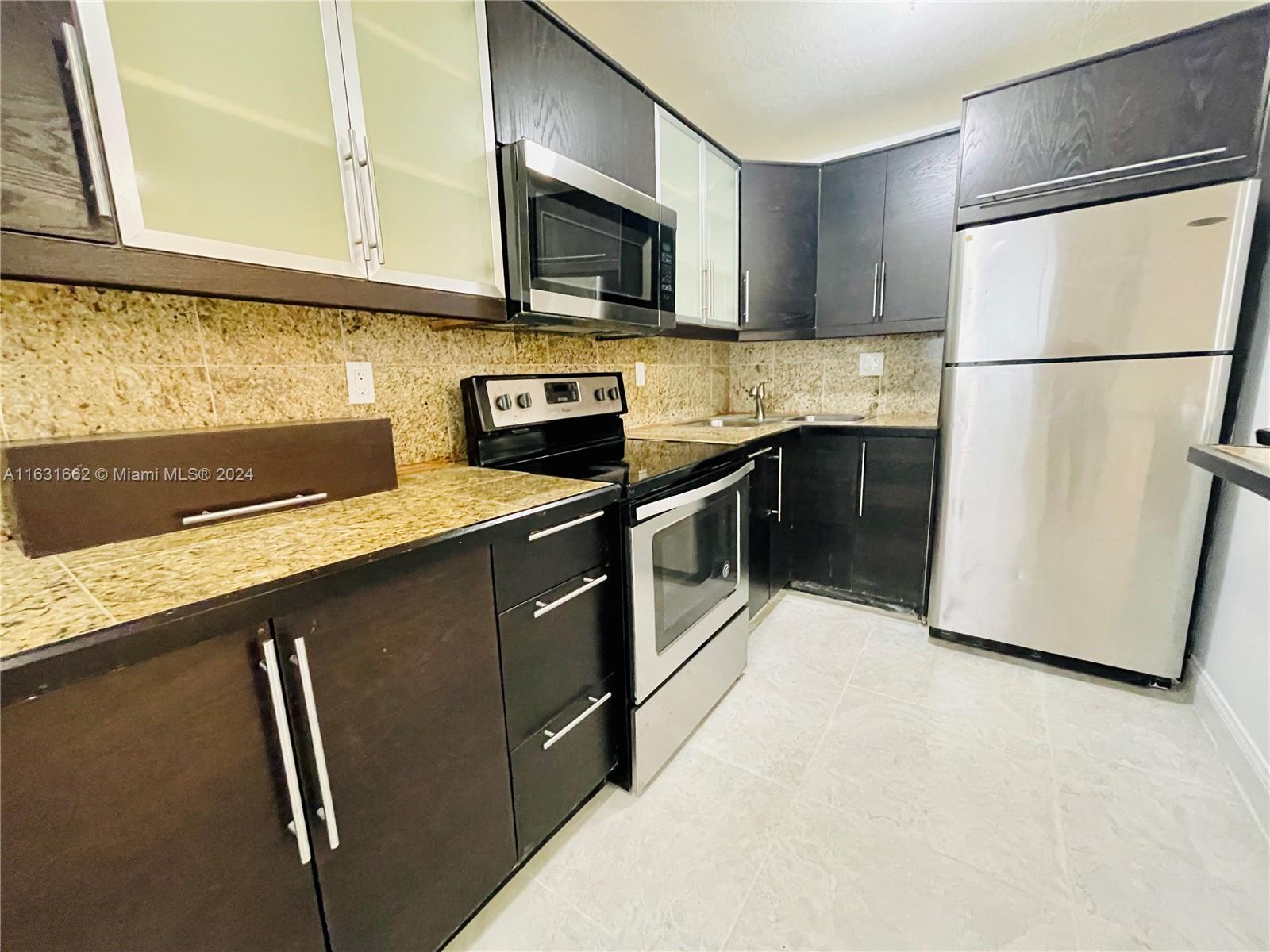 THE DOVE CONDO - Residential Lease