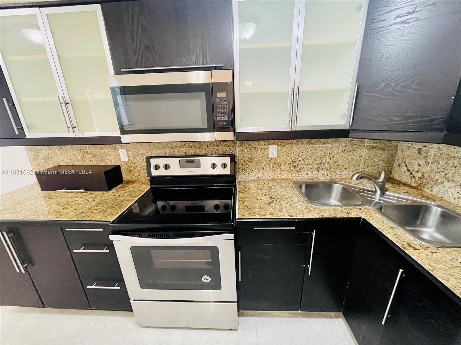 THE DOVE CONDO - Residential Lease