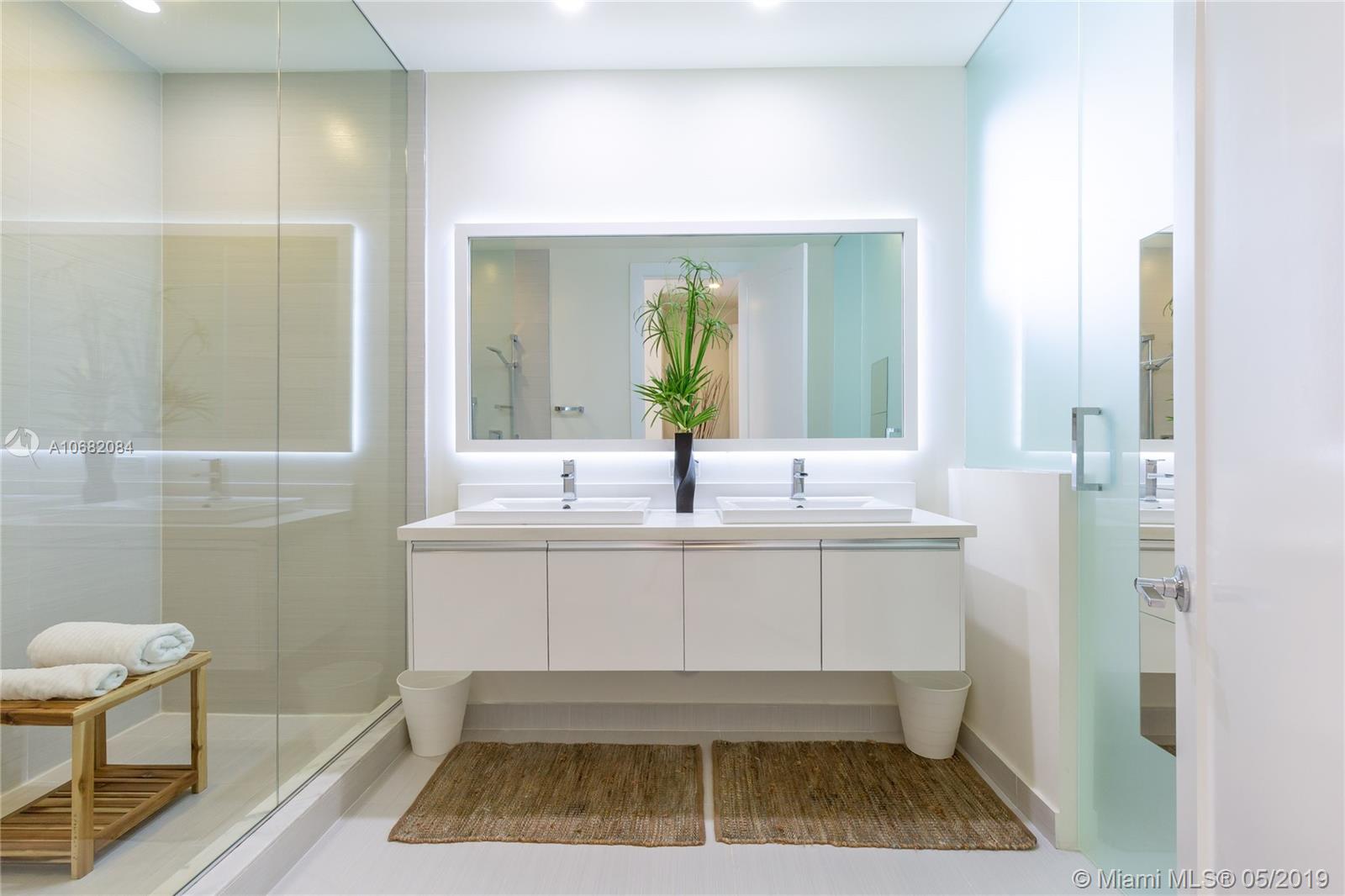 LANDMARK AT DORAL - Residential Lease