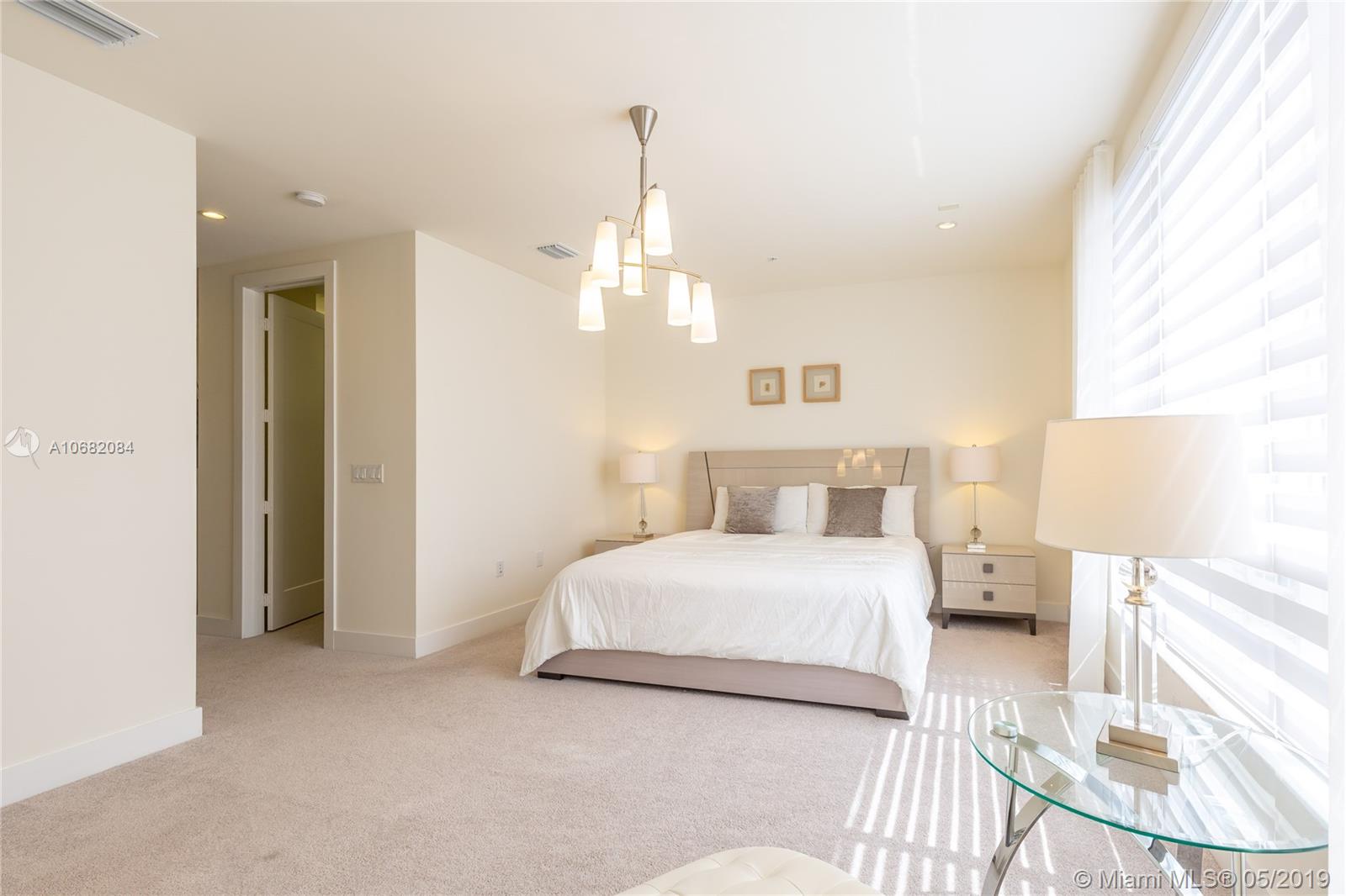 LANDMARK AT DORAL - Residential Lease