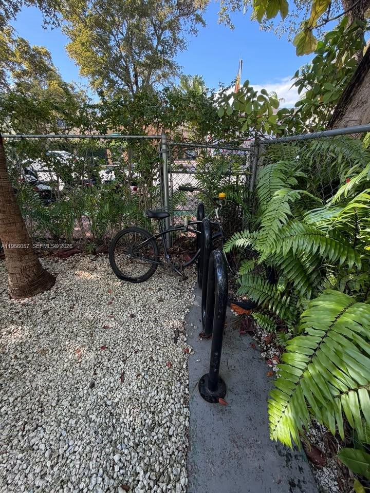JEFFERSON HEIGHTS CONDOMI - Residential Lease