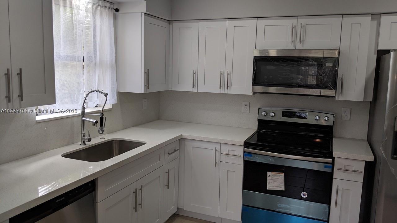 LINWOOD GARDENS - Residential