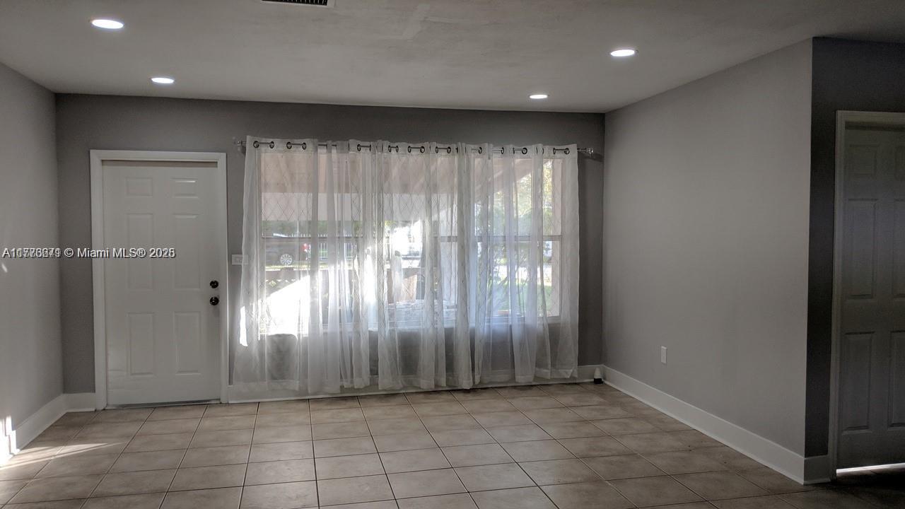 LINWOOD GARDENS - Residential