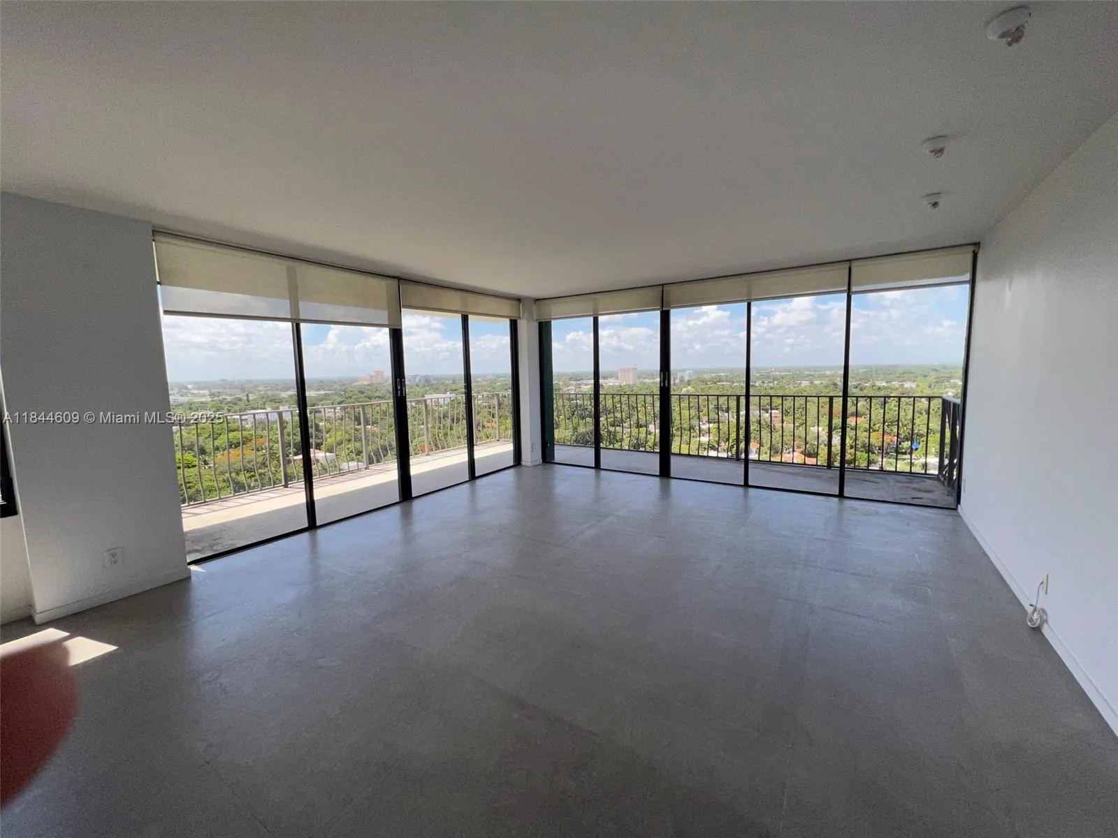 Miami, Florida 33138, United States, 2 Bedrooms Bedrooms, ,2 BathroomsBathrooms,Residential,Active,177118