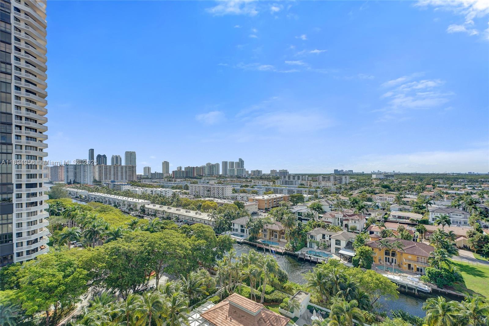 1000 ISL BLVD WILLIAMS IS - Residential