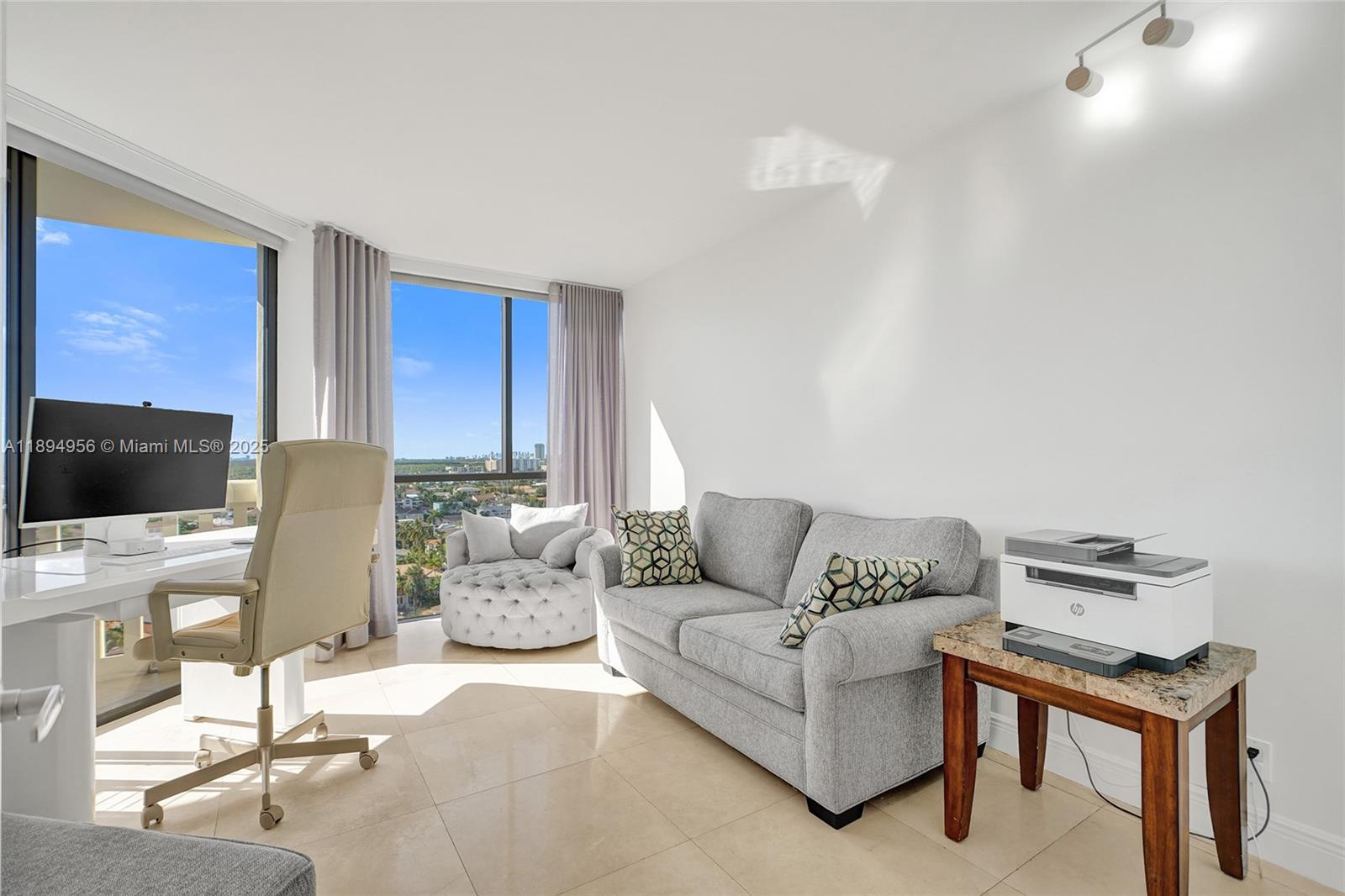 1000 ISL BLVD WILLIAMS IS - Residential