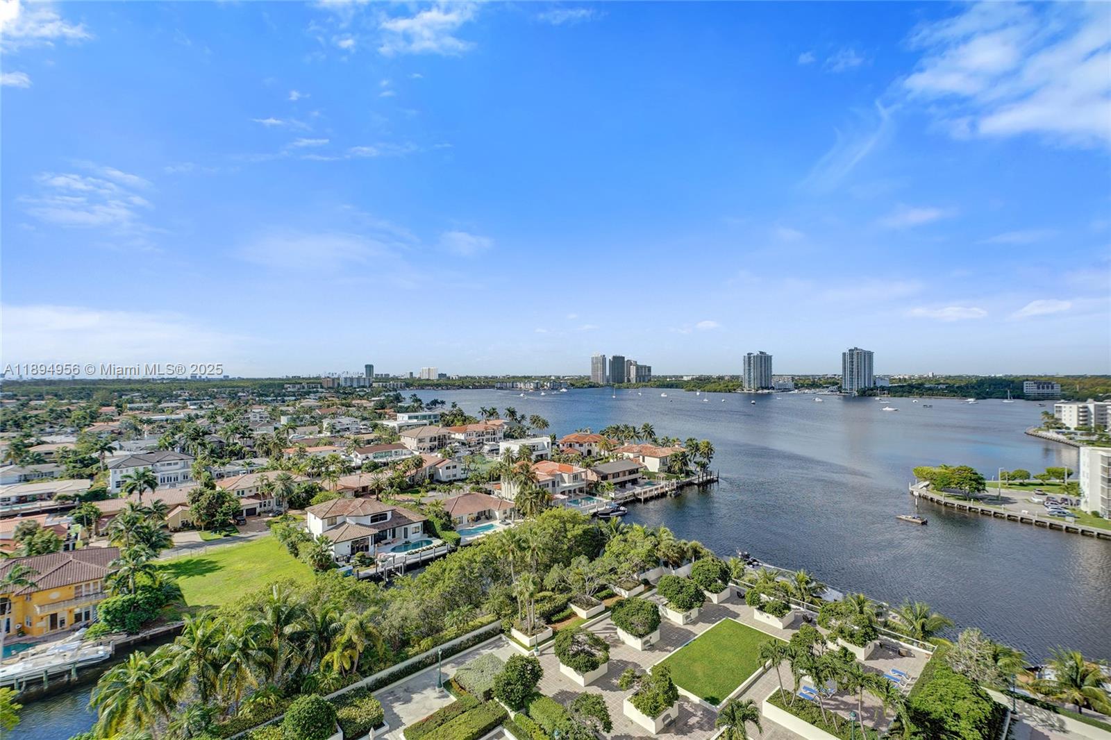1000 ISL BLVD WILLIAMS IS - Residential