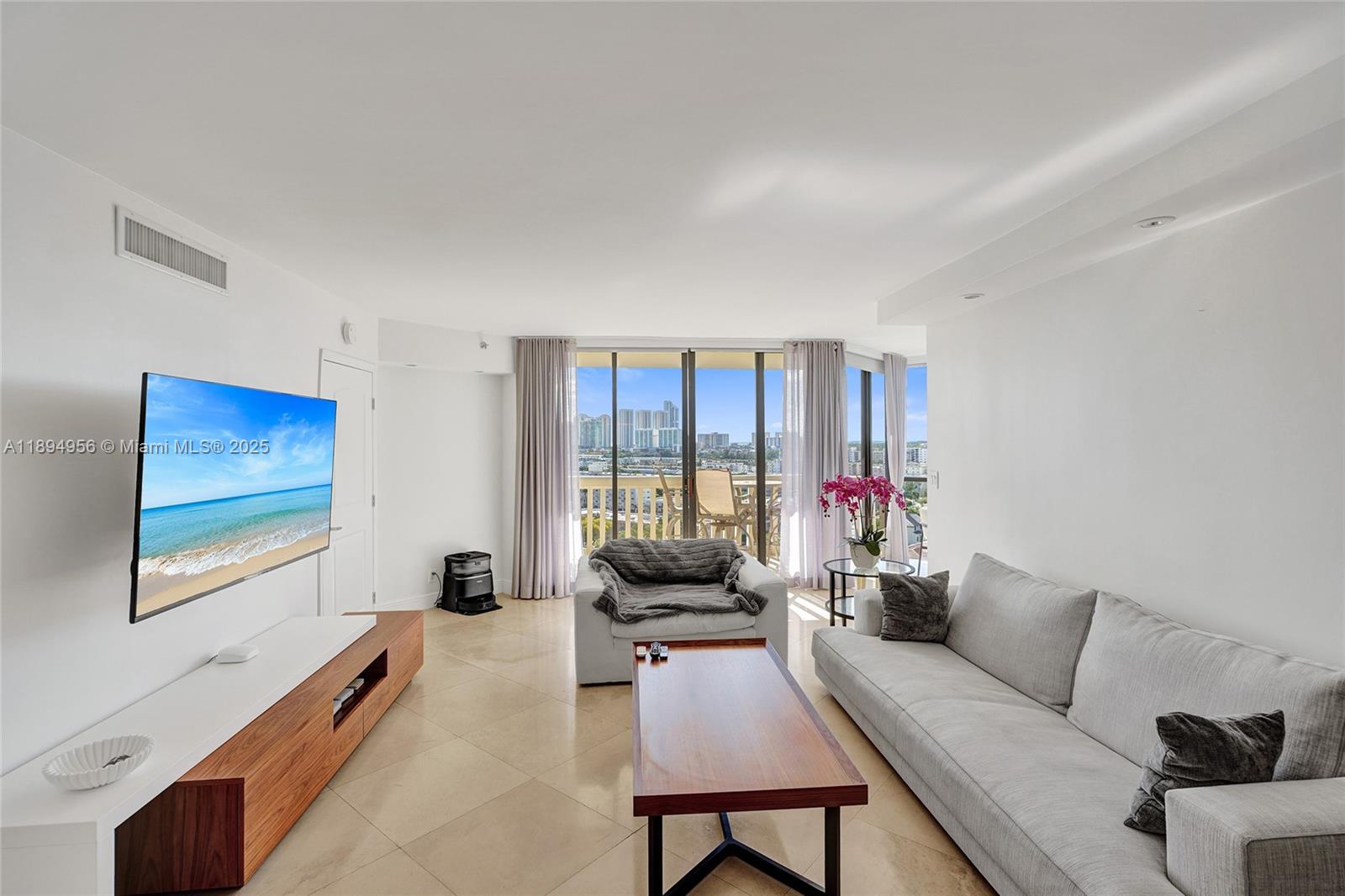 1000 ISL BLVD WILLIAMS IS - Residential