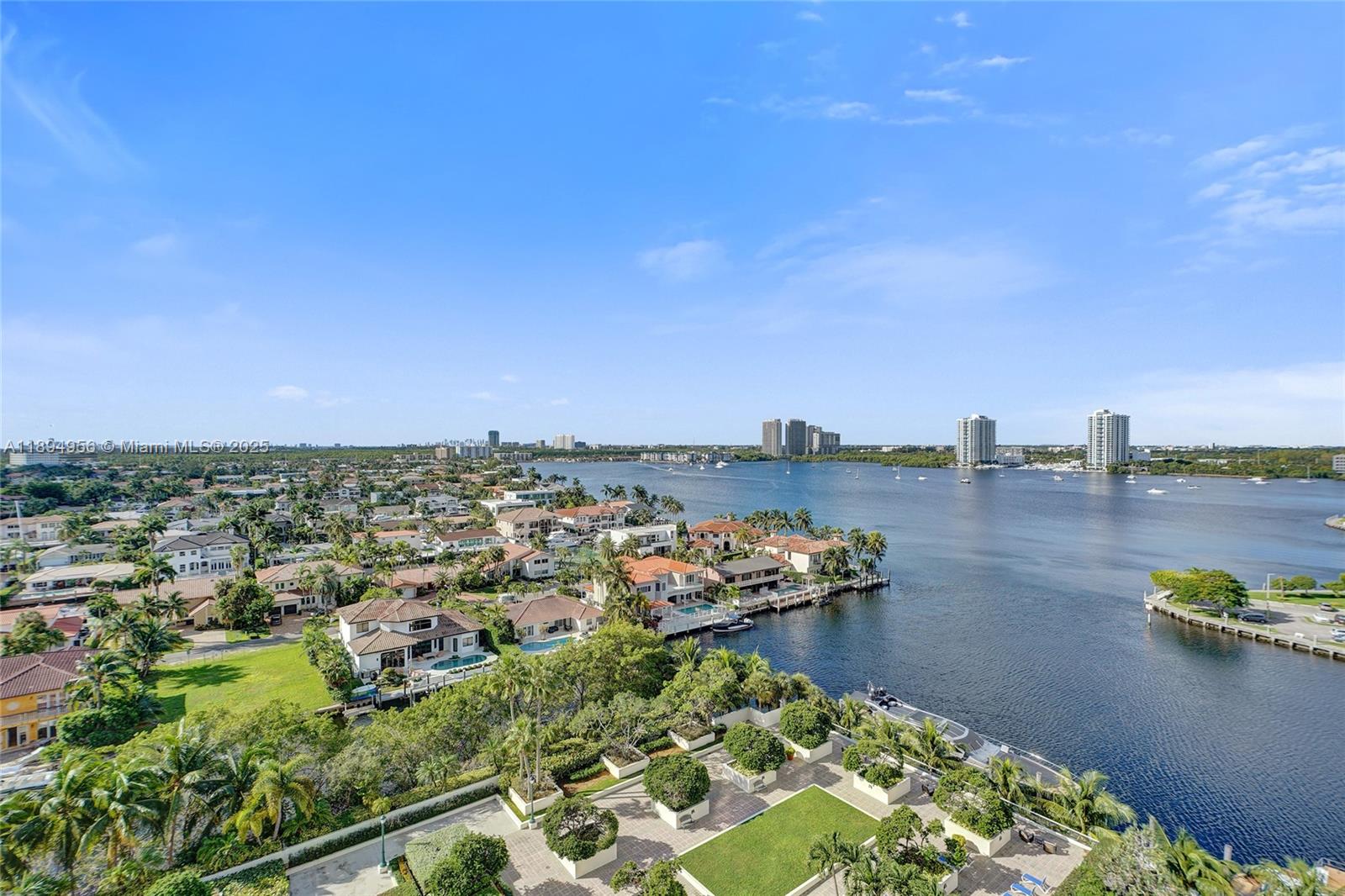 1000 ISL BLVD WILLIAMS IS - Residential