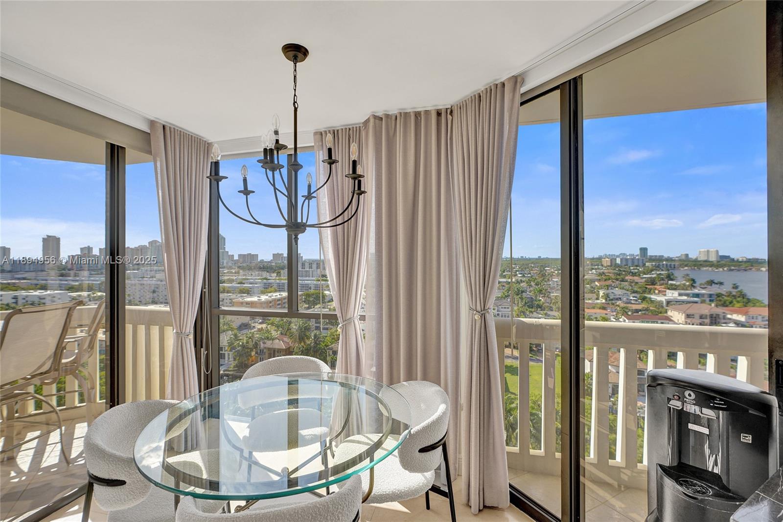 1000 ISL BLVD WILLIAMS IS - Residential