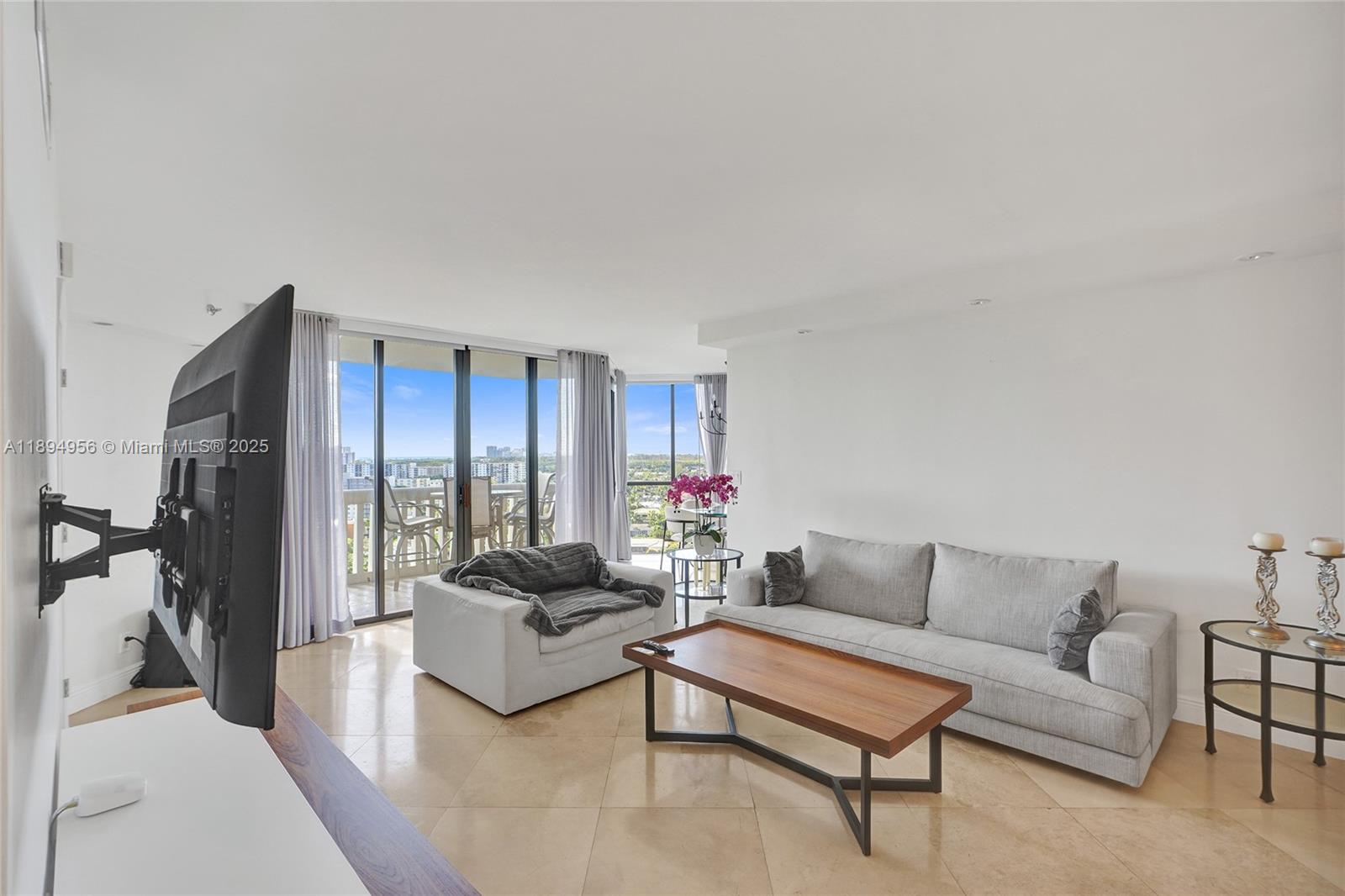 1000 ISL BLVD WILLIAMS IS - Residential
