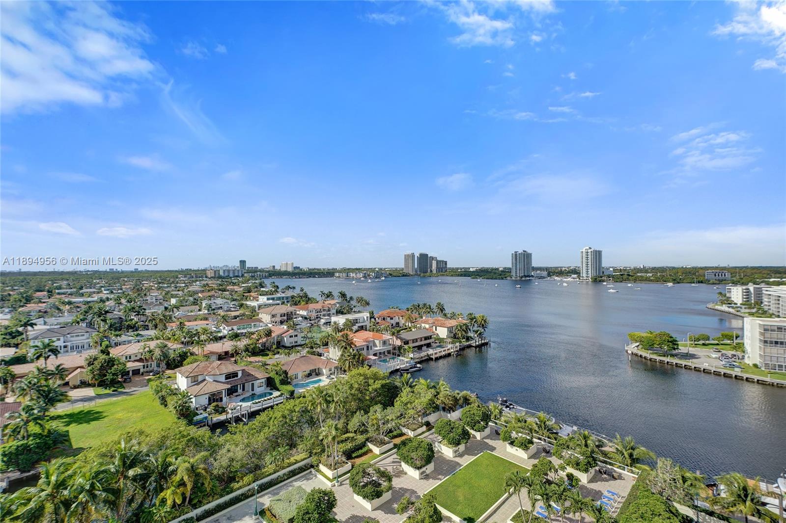 1000 ISL BLVD WILLIAMS IS - Residential