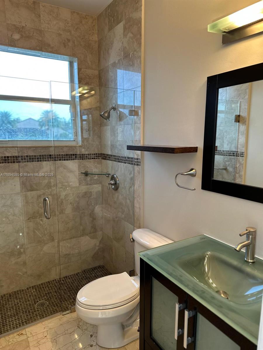 SUNSET LAKES PLAT THREE - Residential