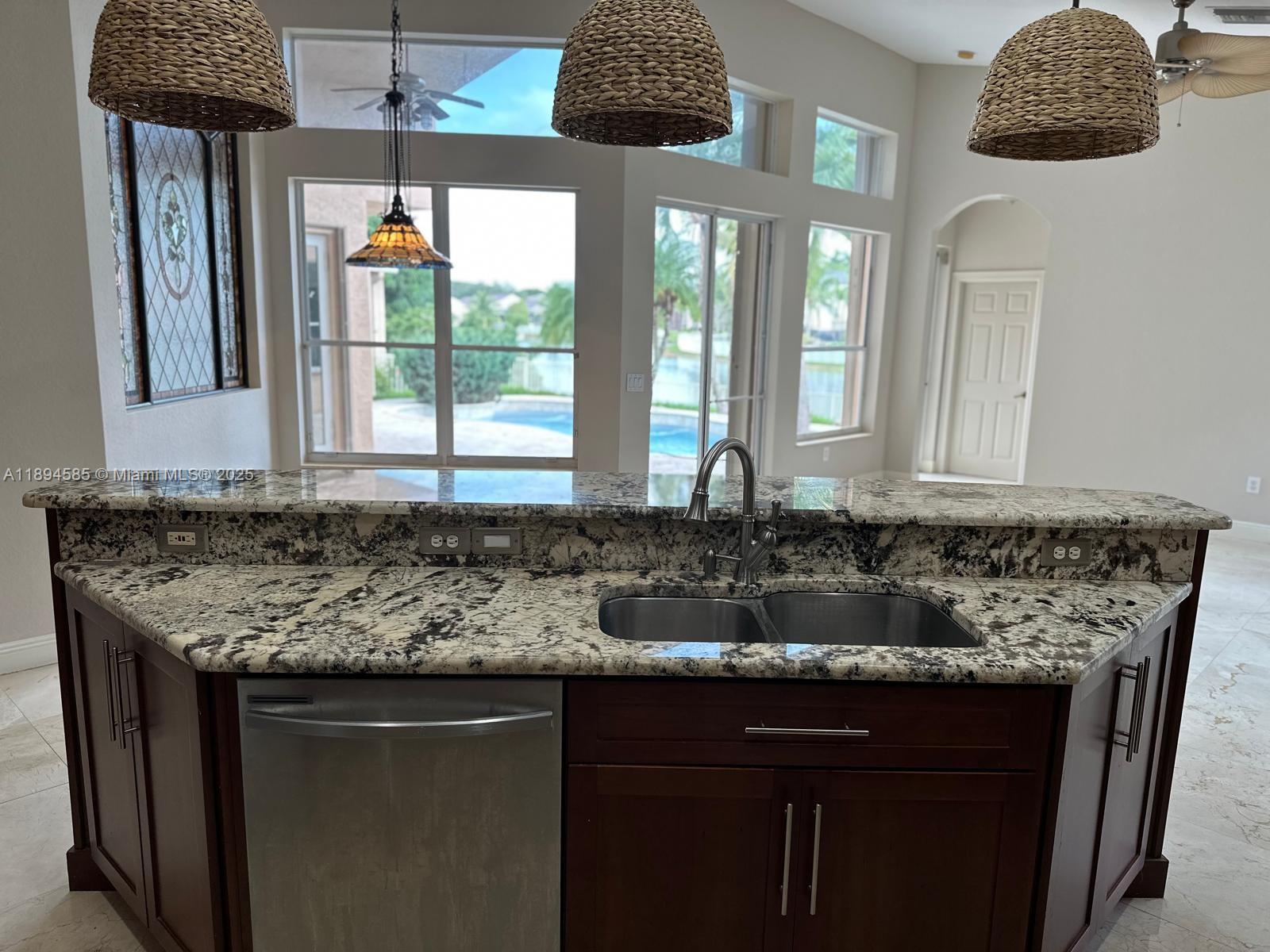 SUNSET LAKES PLAT THREE - Residential