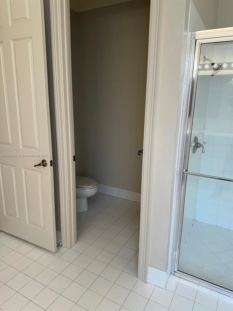 SUNSET LAKES PLAT THREE - Residential