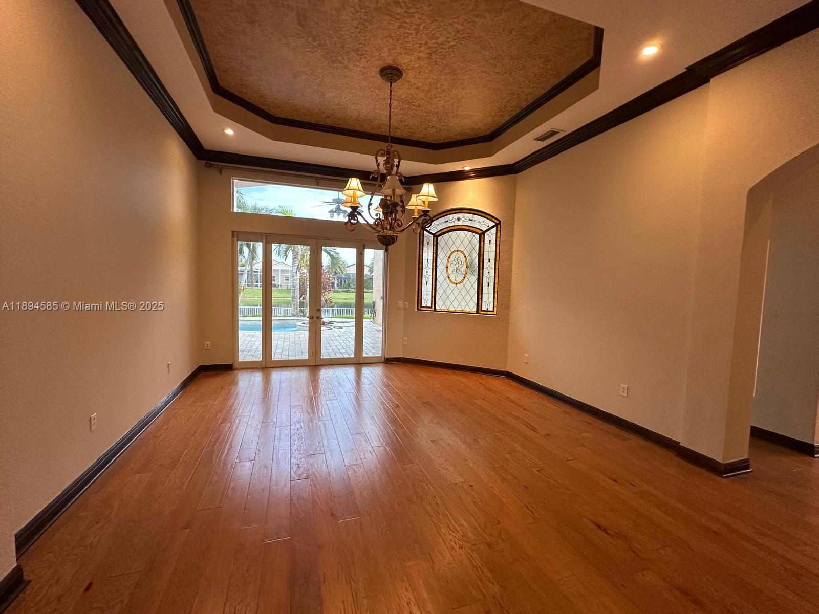 SUNSET LAKES PLAT THREE - Residential