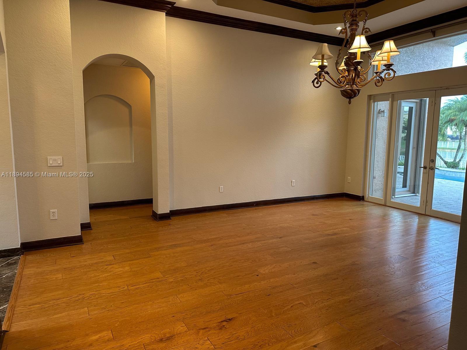 SUNSET LAKES PLAT THREE - Residential