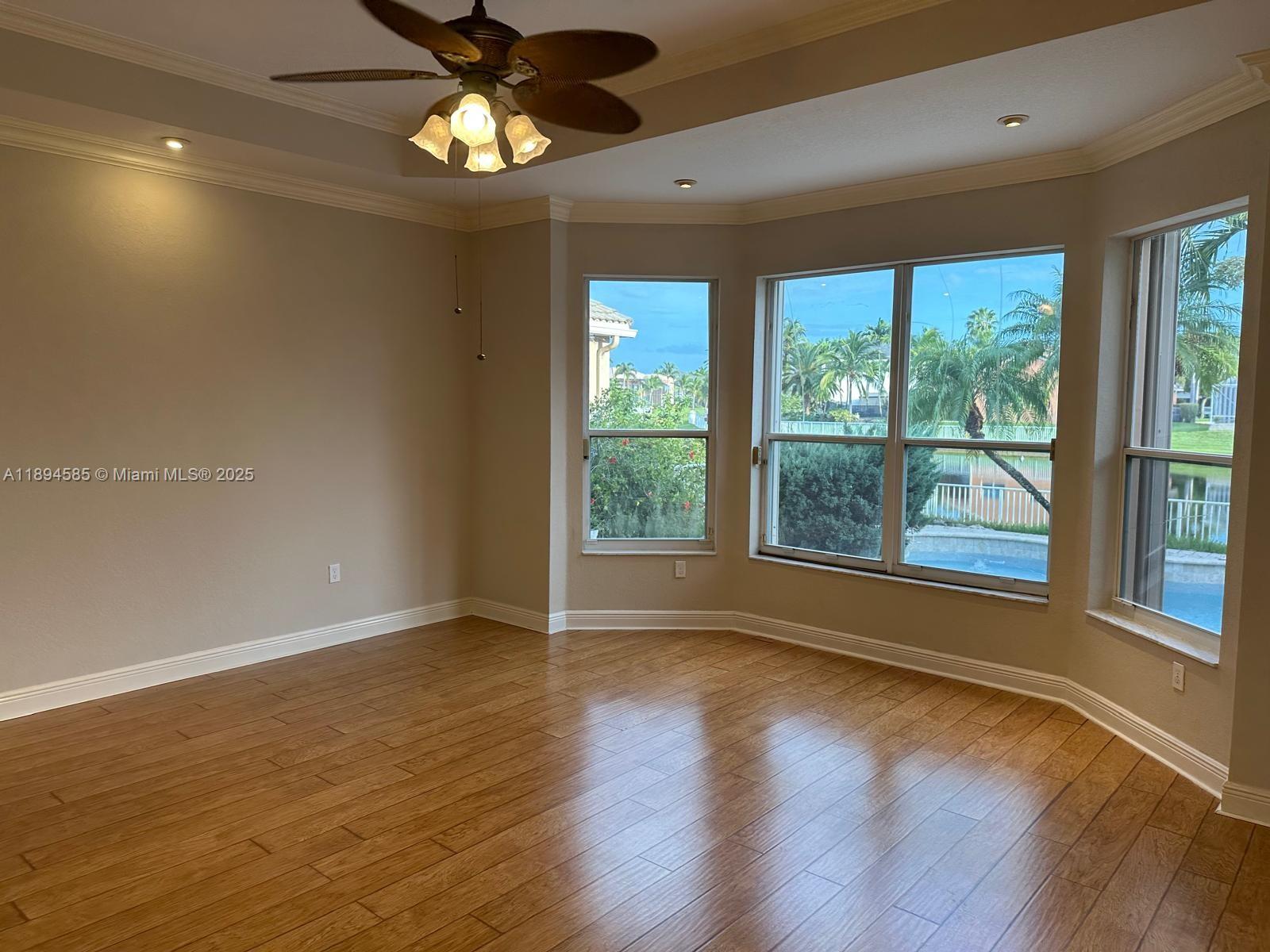 SUNSET LAKES PLAT THREE - Residential