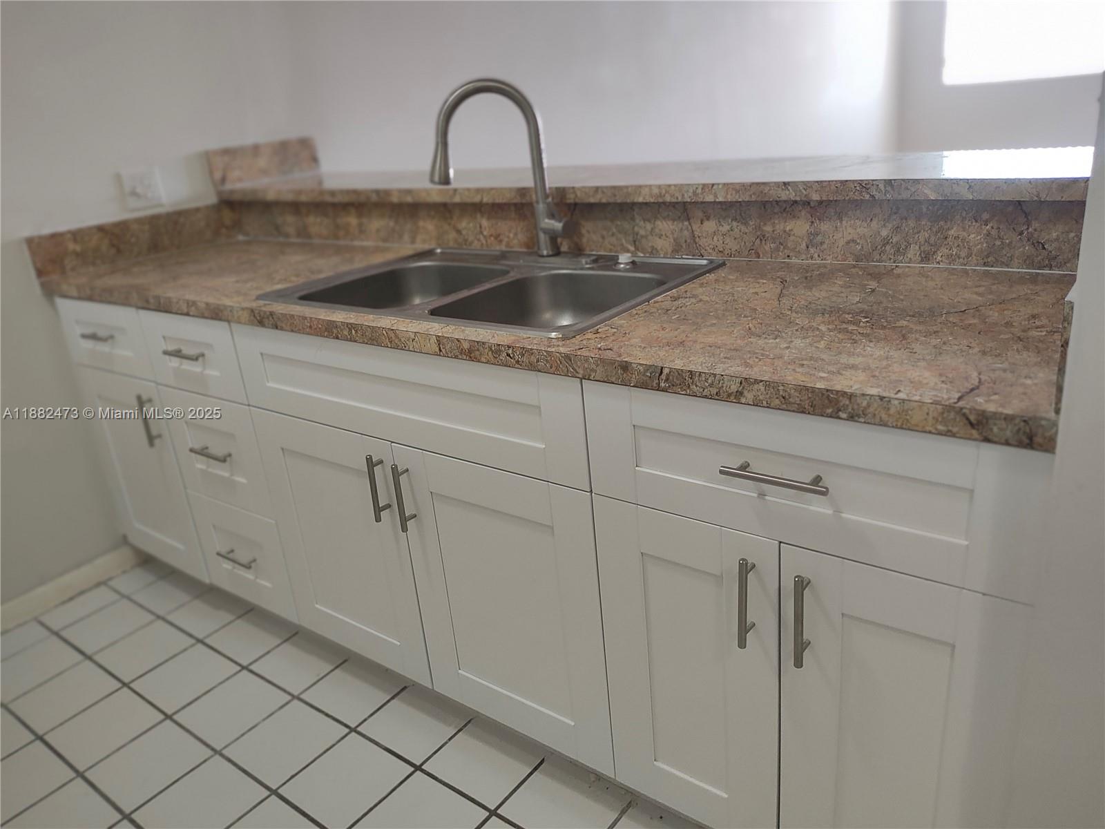 LAS VISTAS AT DORAL CONDO - Residential Lease