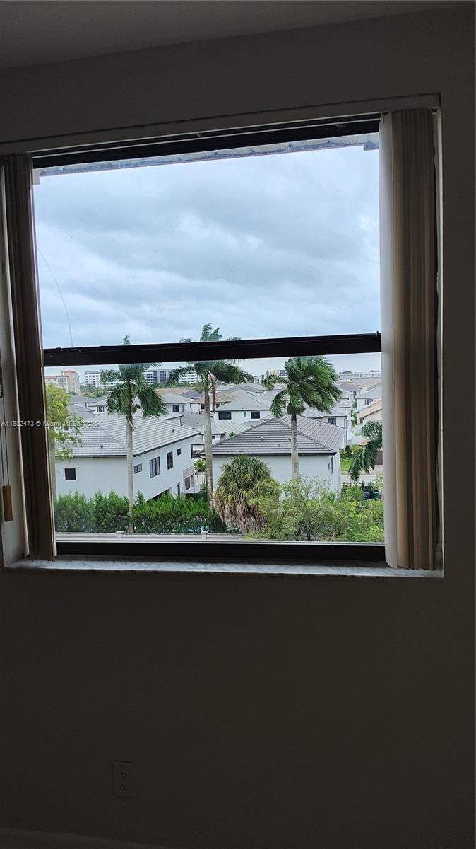 LAS VISTAS AT DORAL CONDO - Residential Lease