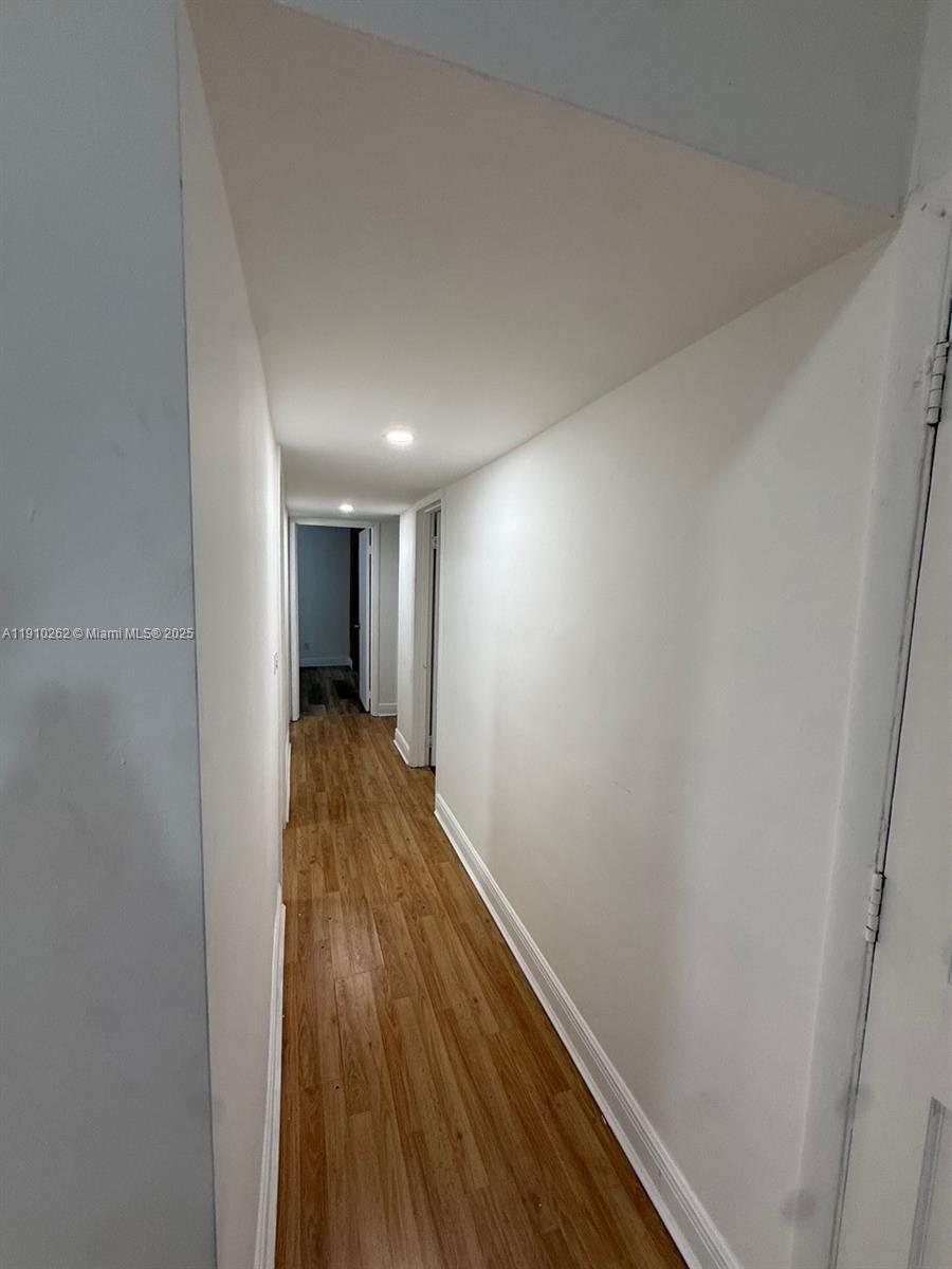 CORAL WAY VILLAGE SEC A P - Residential Lease