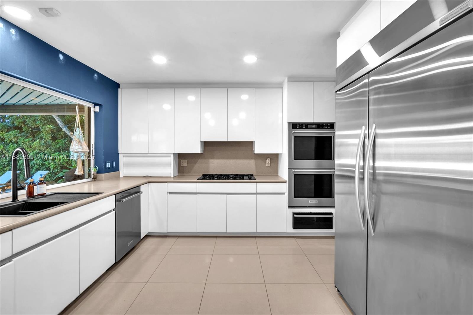 HOLLYWOOD HILLS NORTH SEC - Residential