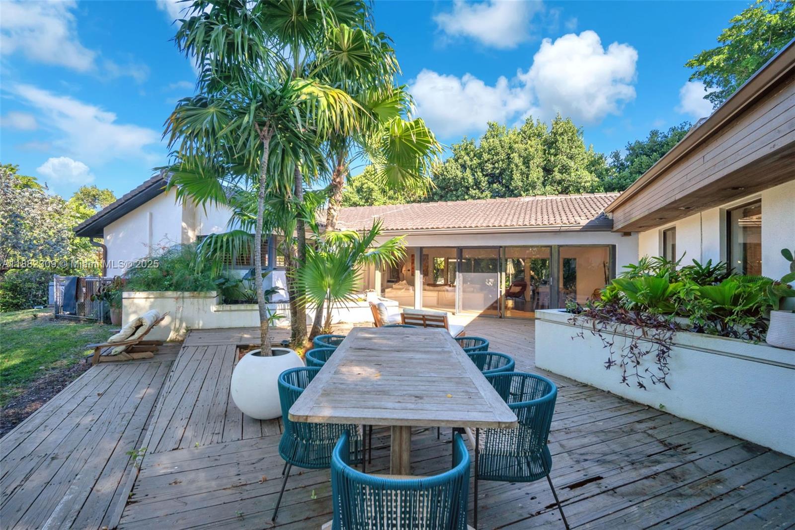 HOLLYWOOD HILLS NORTH SEC - Residential