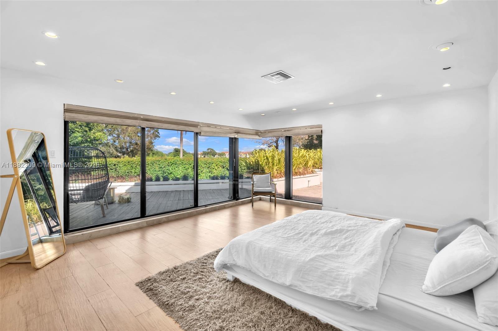 HOLLYWOOD HILLS NORTH SEC - Residential