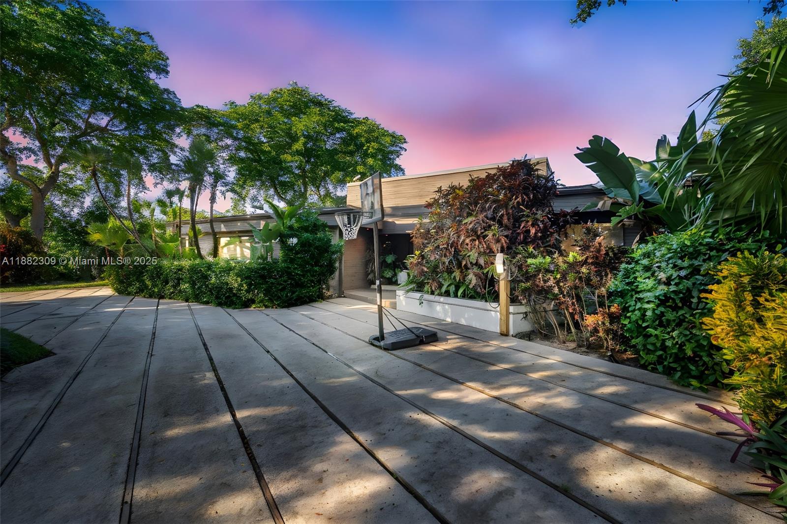 HOLLYWOOD HILLS NORTH SEC - Residential