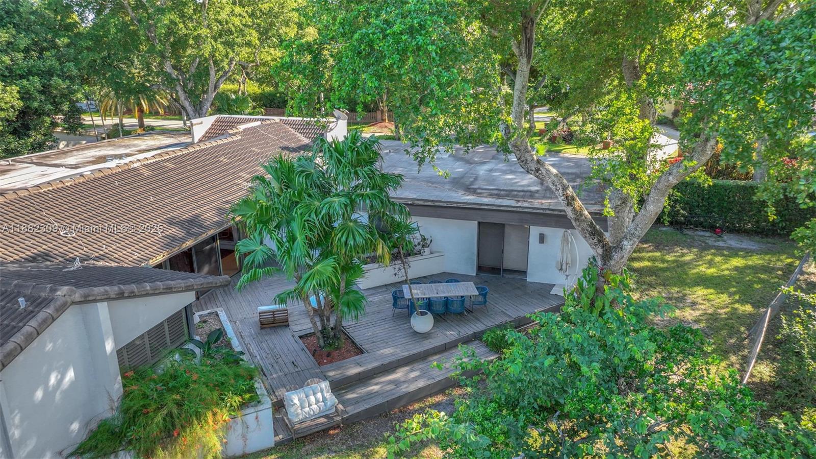 HOLLYWOOD HILLS NORTH SEC - Residential