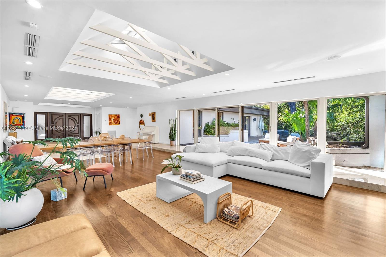 HOLLYWOOD HILLS NORTH SEC - Residential