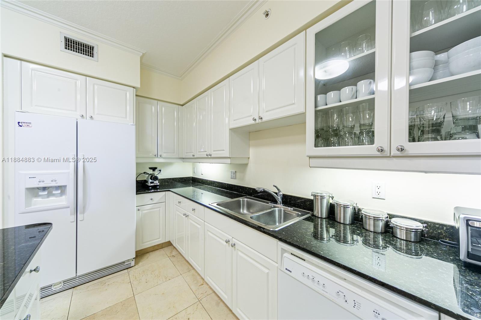 RESORT VILLA ONE CONDO - Residential Lease