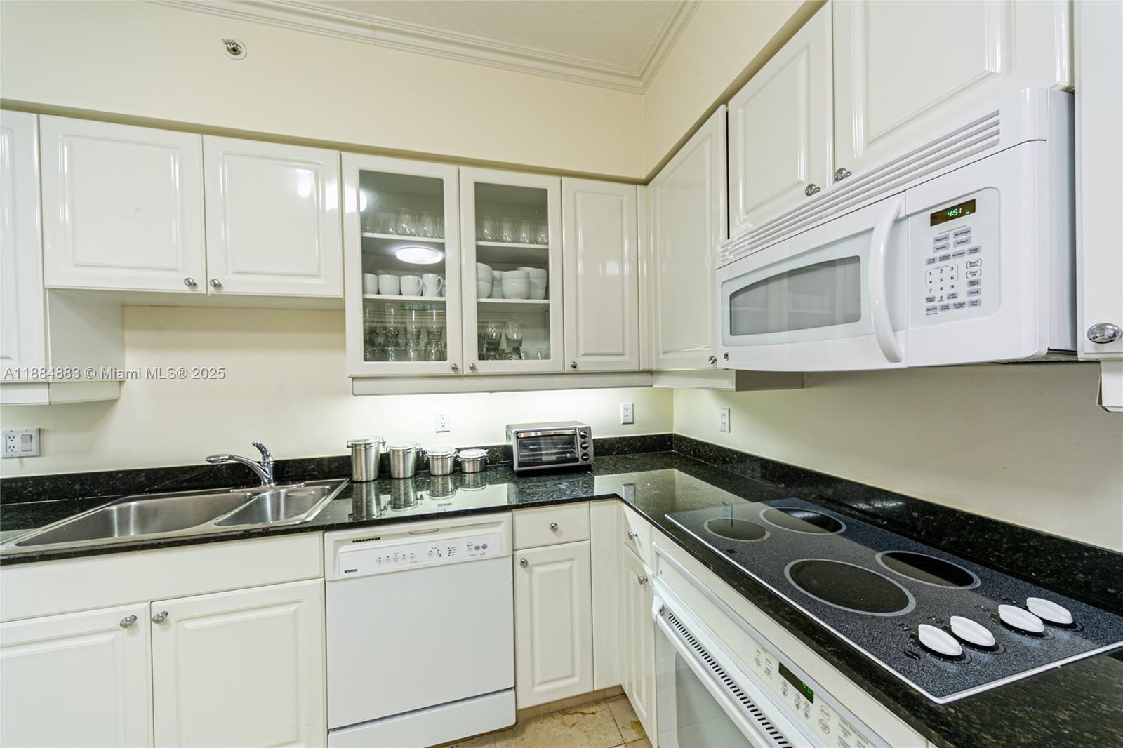 RESORT VILLA ONE CONDO - Residential Lease