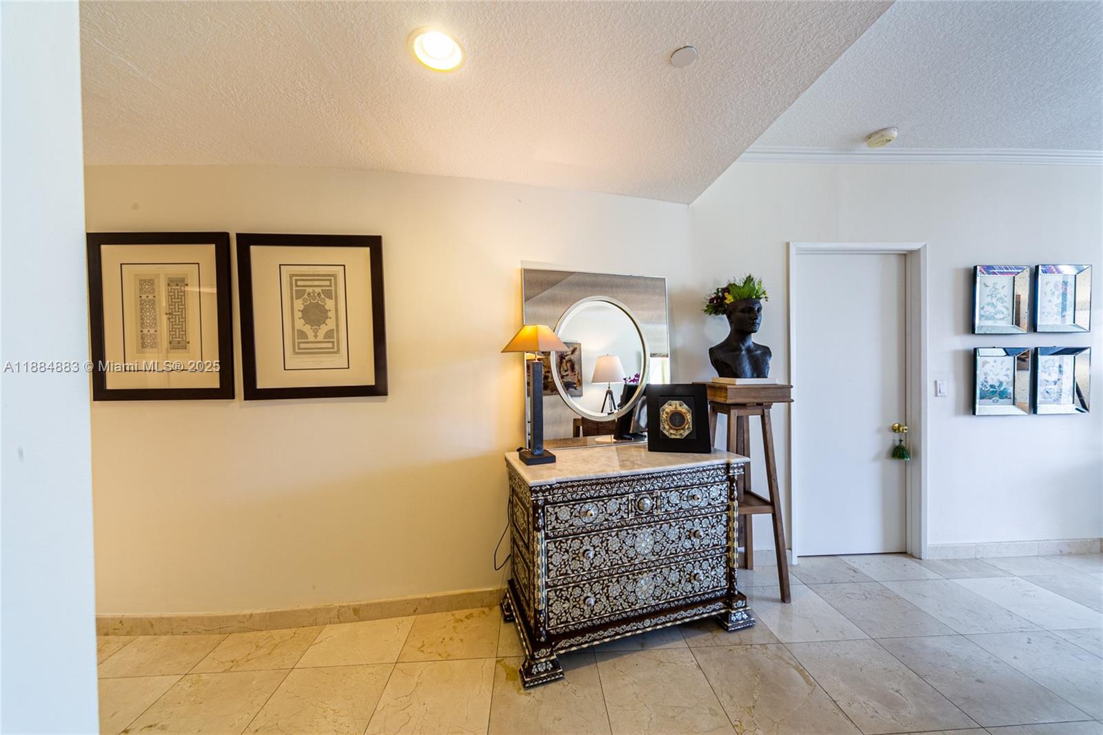 RESORT VILLA ONE CONDO - Residential Lease